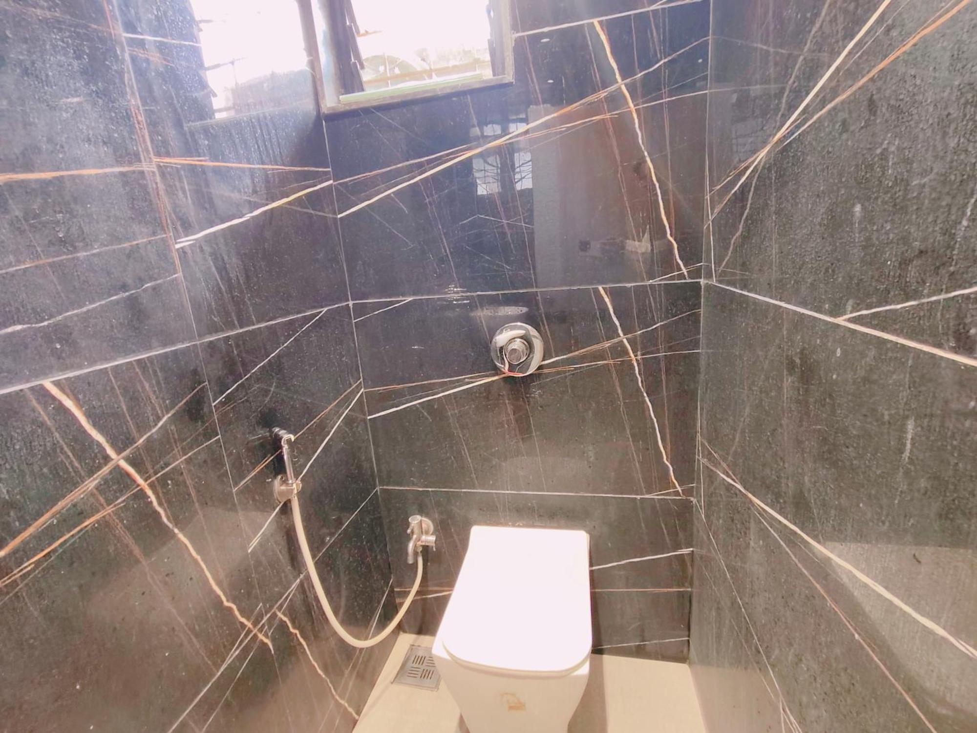 Hotel Pragati Inn アフマドナガル エクステリア 写真